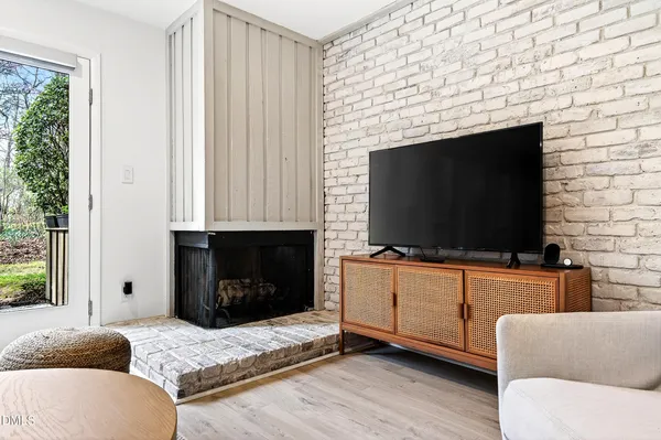 $385,000 | 907 Oak Tree Drive, Chapel Hill, NC 27517