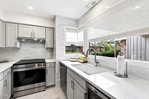 $385,000 | 907 Oak Tree Drive, Chapel Hill, NC 27517