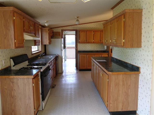 9129 Miller Road Alanson, MI 49706 - Photo 8 of 19 Gallery Image 8