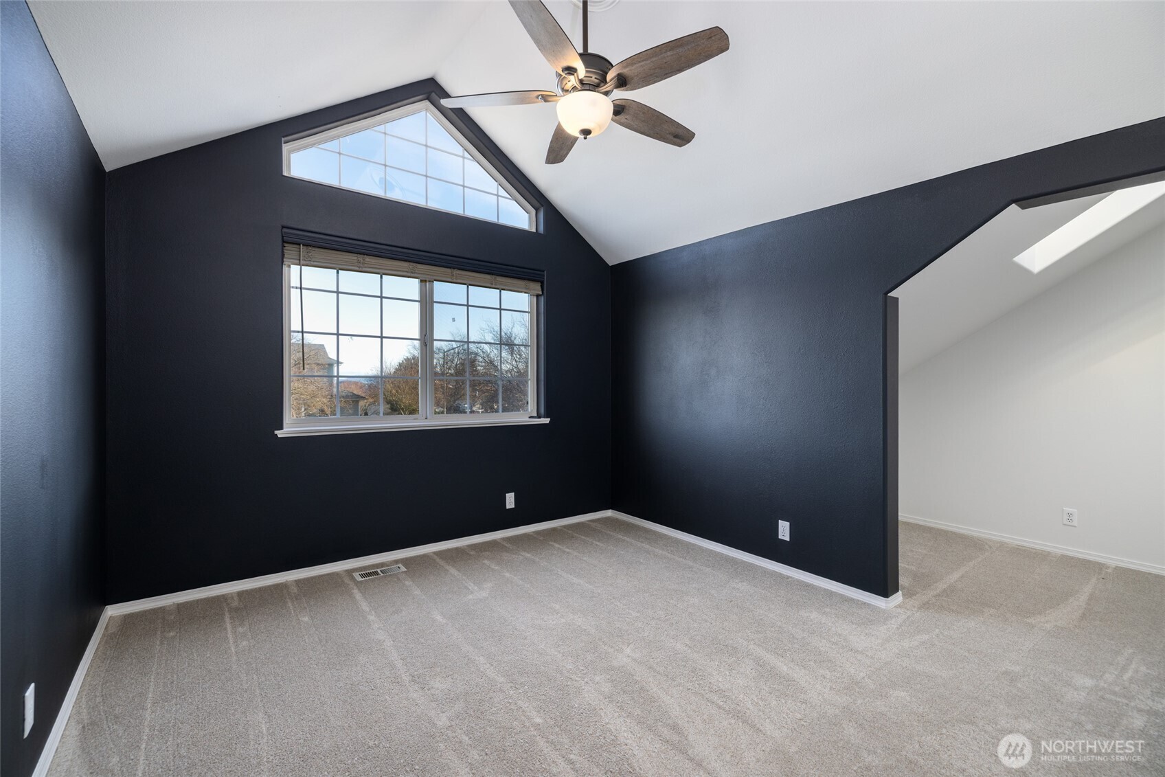 2419 Southwest Capital Drive Oak Harbor, WA 98277 - Photo 30 of 38