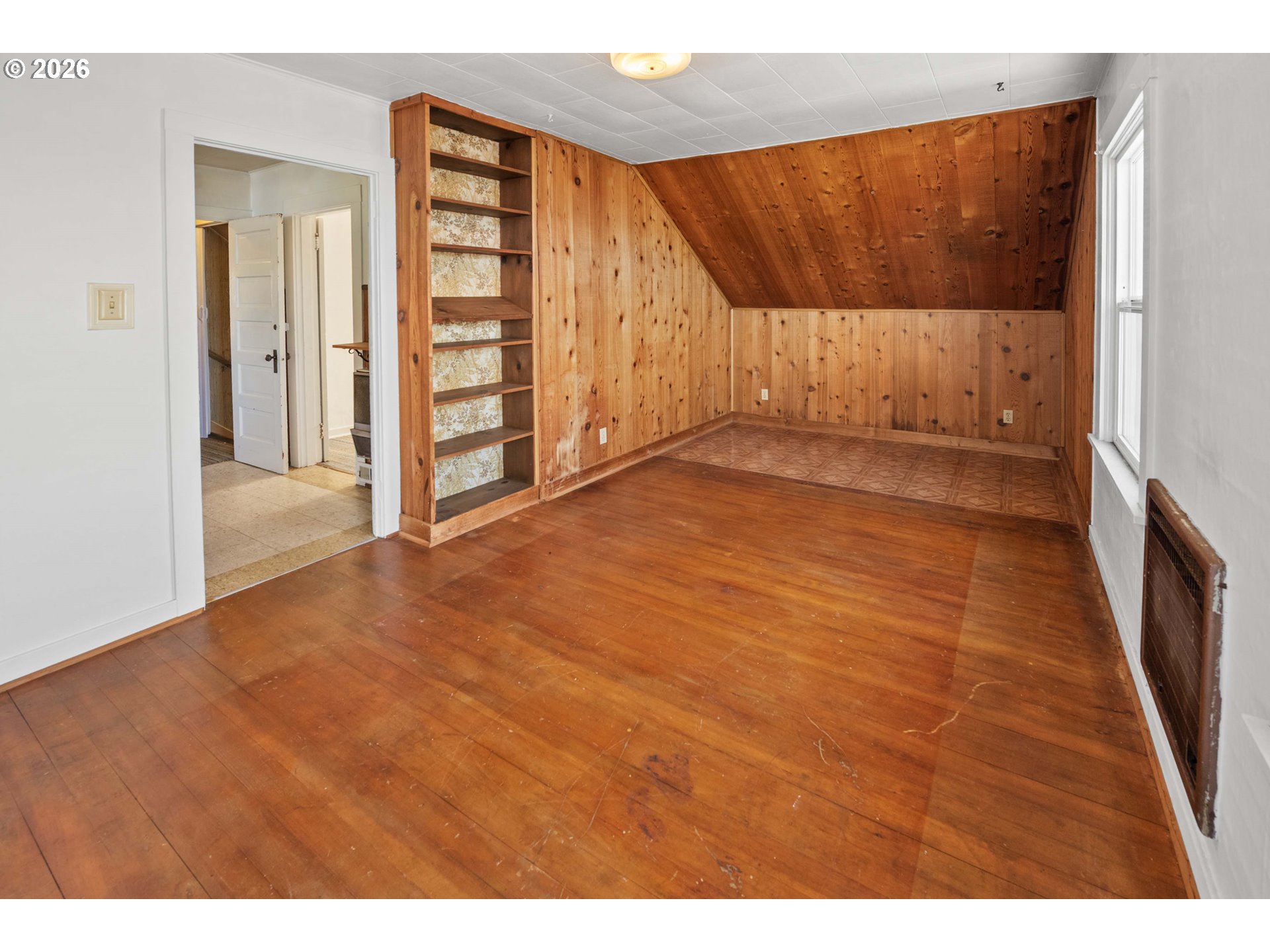 671 Florence Avenue Astoria, OR 97103 - Photo 32 of 48 Unit #2