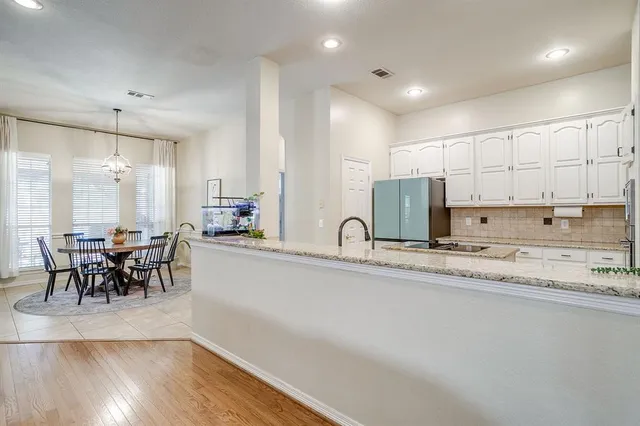 $444,500 | 505 Dorcas Lane, Arlington, TX 76013