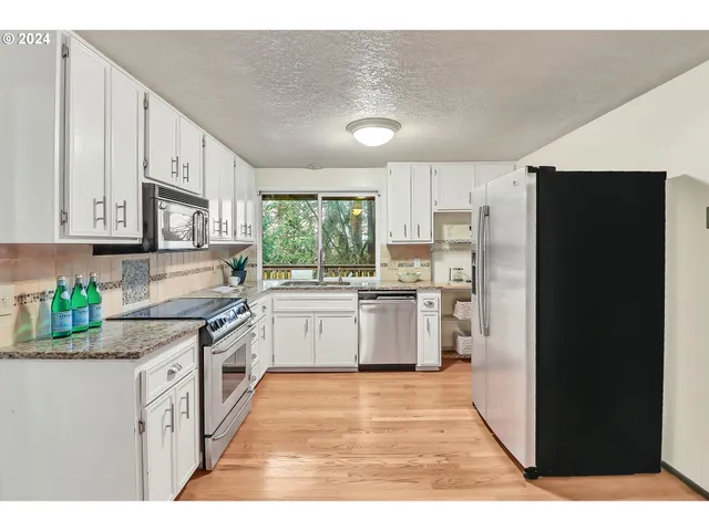 $495,000 | 2755 Warren Street, Eugene, OR 97405