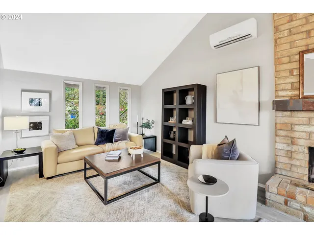 $495,000 | 2755 Warren Street, Eugene, OR 97405