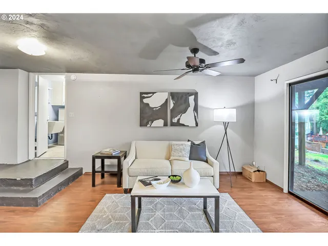 $495,000 | 2755 Warren Street, Eugene, OR 97405