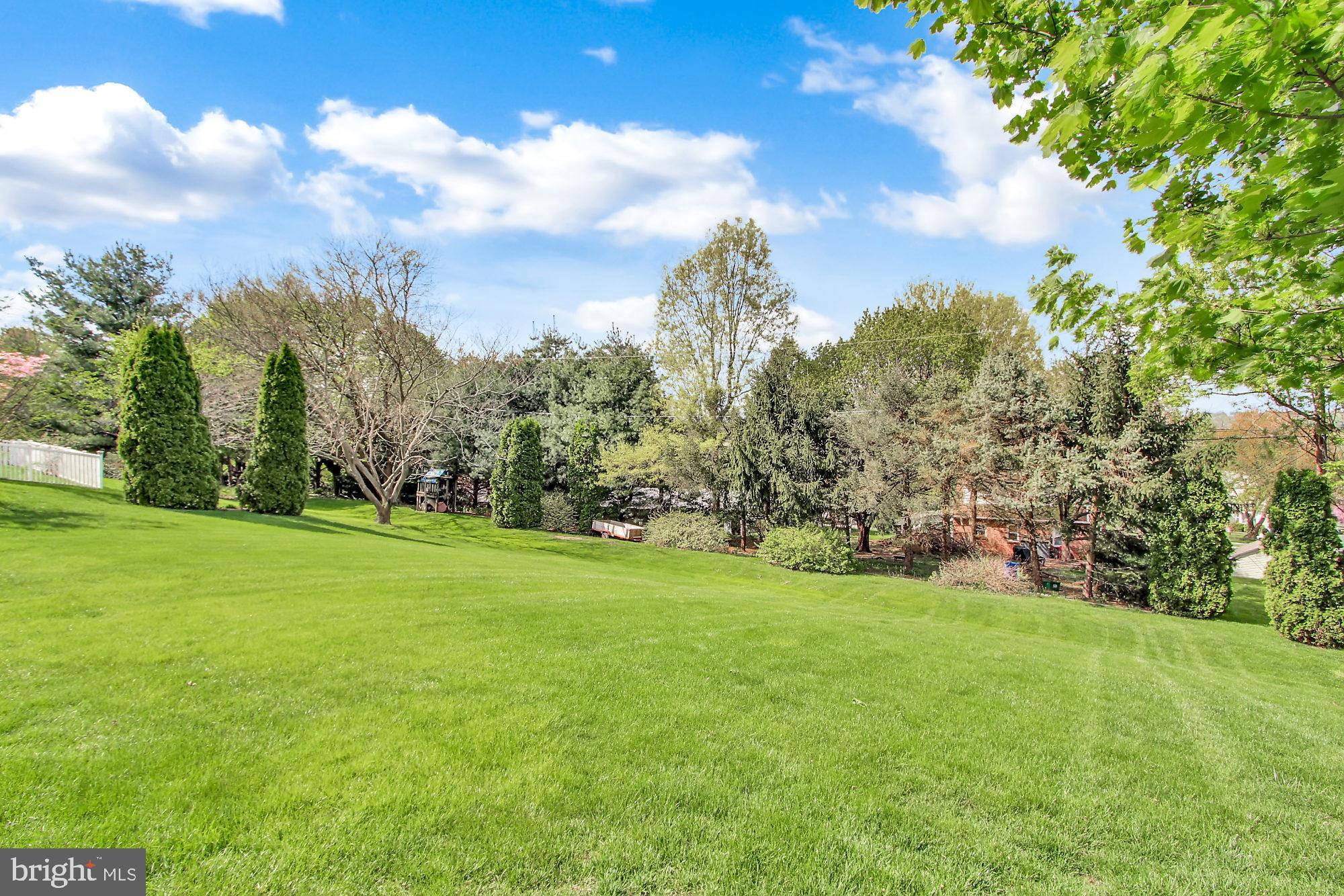 685 Woodside Road York, PA 17406 - Photo 25 of 25 Gallery Image 25