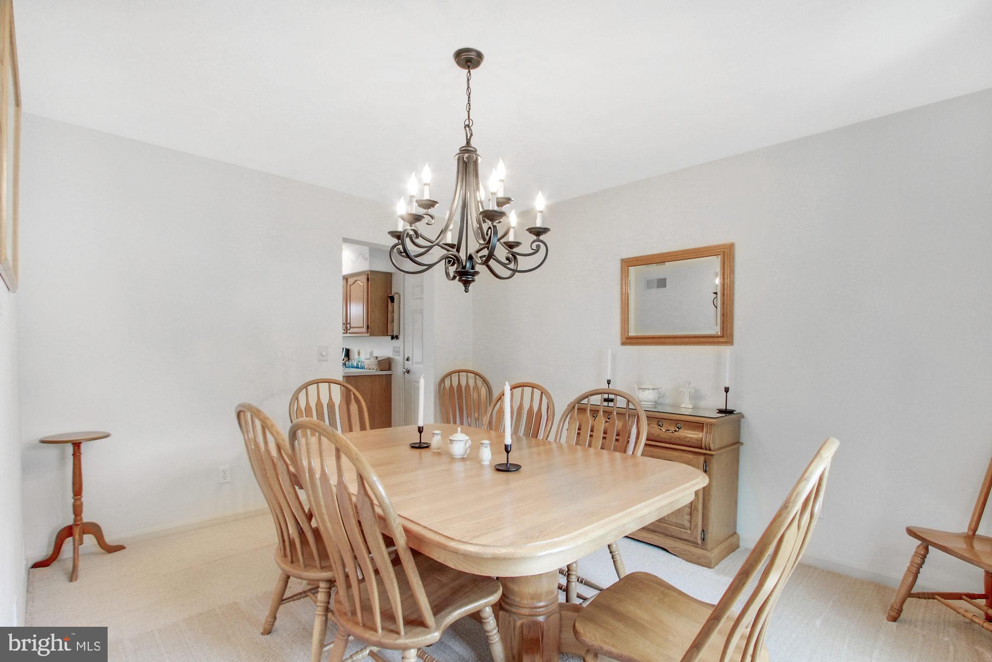 685 Woodside Road York, PA 17406 - Photo 5 of 25 Gallery Image 5