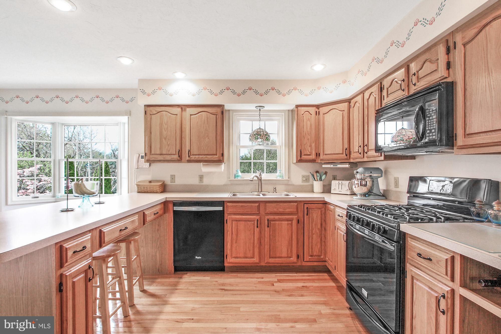 685 Woodside Road York, PA 17406 - Photo 9 of 25 Gallery Image 9