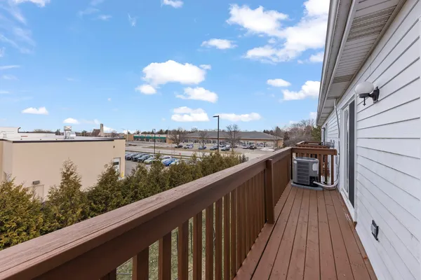$185,000 | 809 Constance Lane, Unit 809, Sycamore, IL 60178