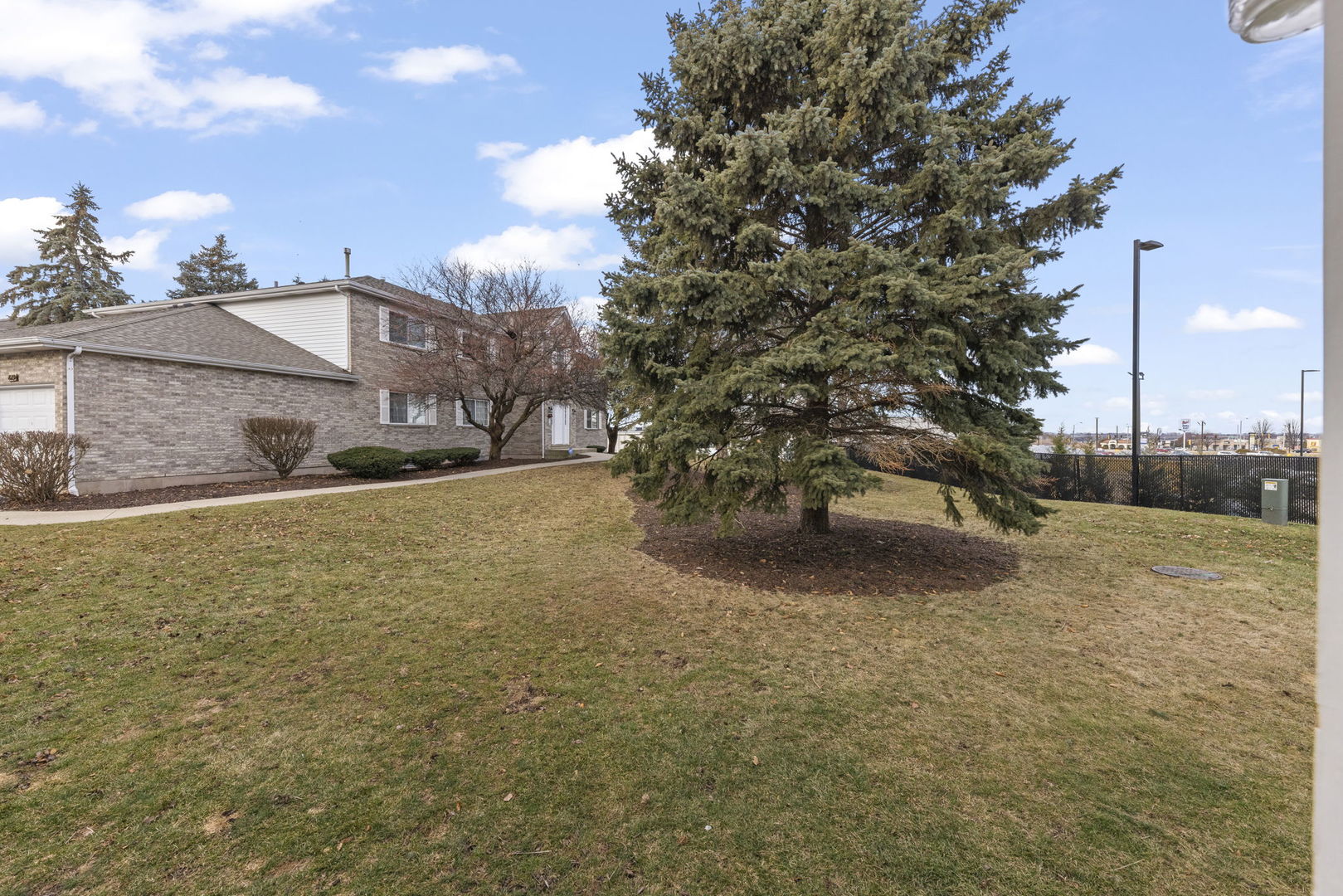 809 Constance Lane, Unit 809 Sycamore, IL 60178 - Photo 22 of 27