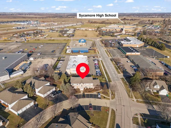 $185,000 | 809 Constance Lane, Unit 809, Sycamore, IL 60178