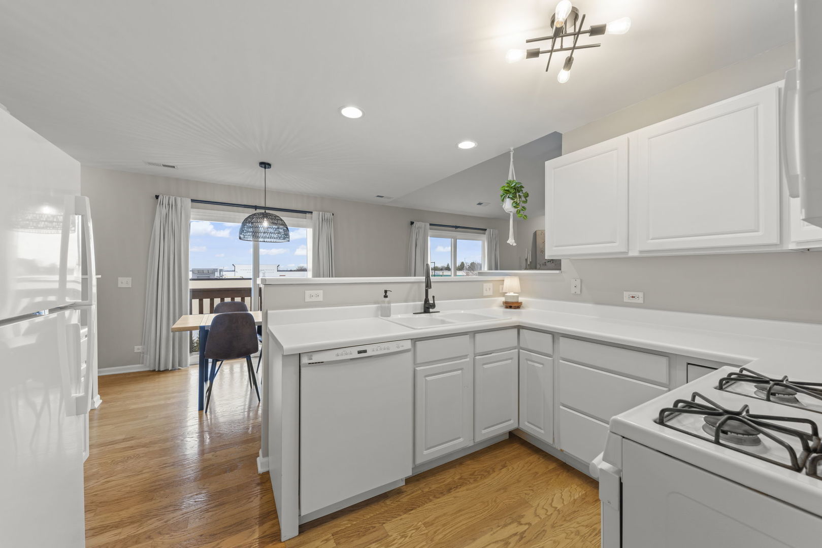 809 Constance Lane, Unit 809 Sycamore, IL 60178 - Photo 10 of 27