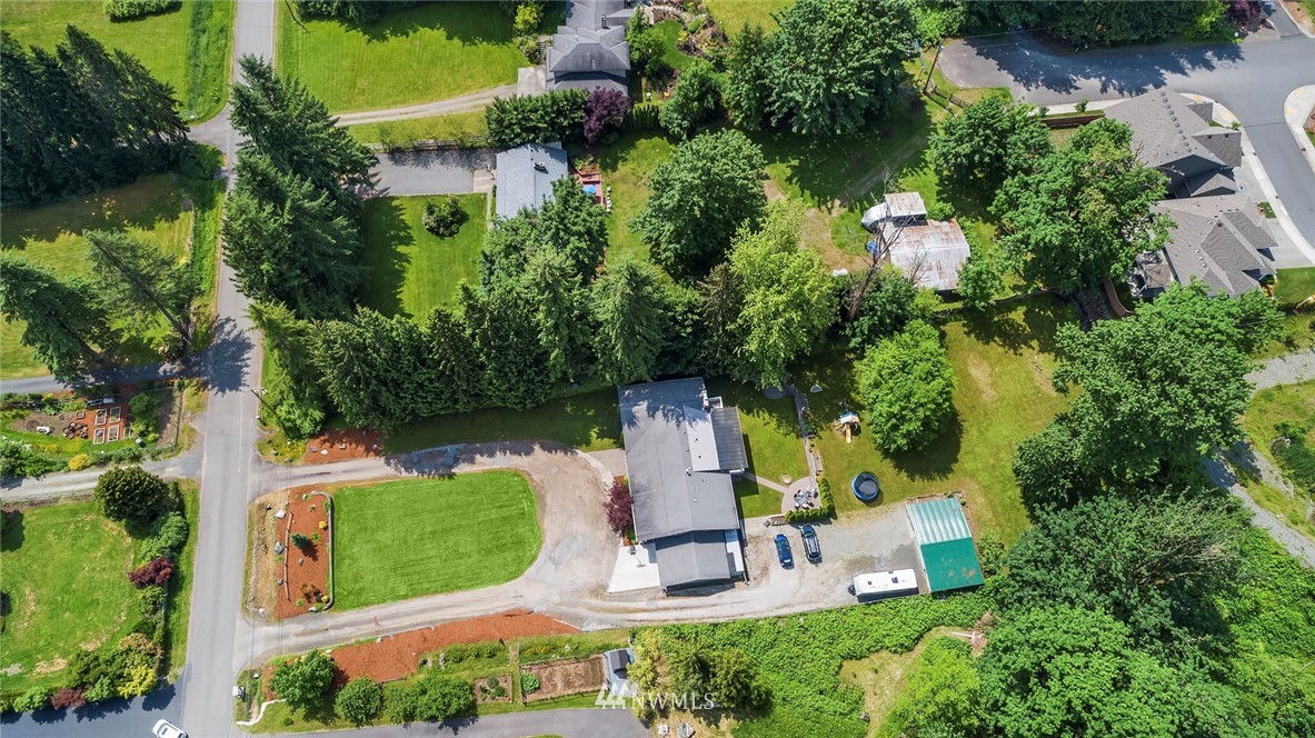 13845 177th Avenue Southeast Renton, WA 98059 - Photo 3 of 25 Gallery Image 3