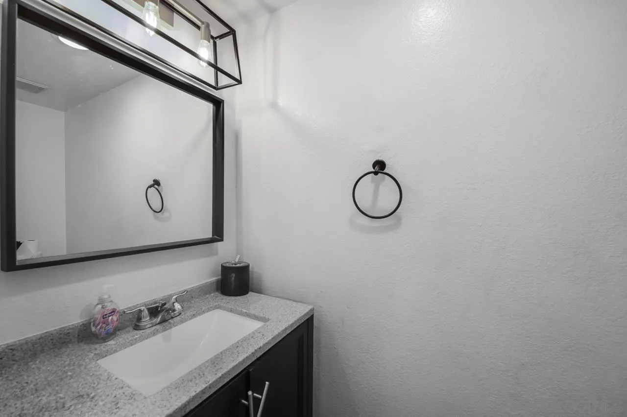 8713-15 Central Way Spring Valley, CA 91977 - Photo 22 of 39 Gallery Image 22