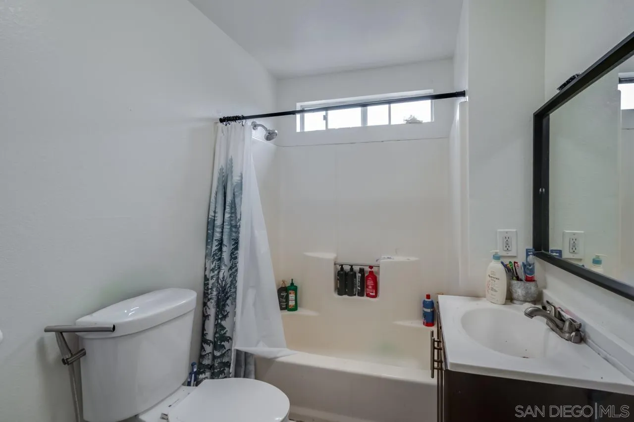 8713-15 Central Way Spring Valley, CA 91977 - Photo 25 of 39 Gallery Image 25