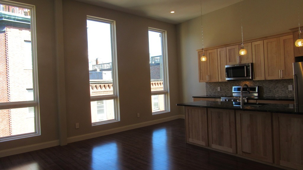 104 Prince Street Boston, MA 02113 - Photo 3 of 16