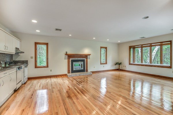 65 Oxbow Road Lincoln, MA 01773 - Photo 13 of 19