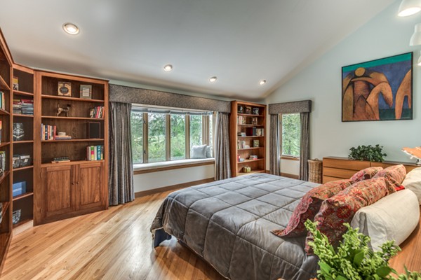65 Oxbow Road Lincoln, MA 01773 - Photo 9 of 19