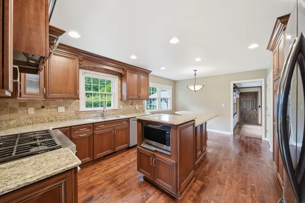 $418,000 | 3818 Midberry Road, Jackson, MI 49203