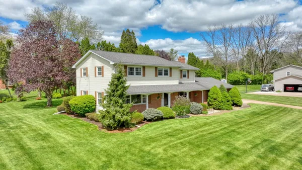 $418,000 | 3818 Midberry Road, Jackson, MI 49203