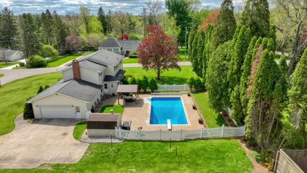 $418,000 | 3818 Midberry Road, Jackson, MI 49203