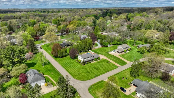 $418,000 | 3818 Midberry Road, Jackson, MI 49203