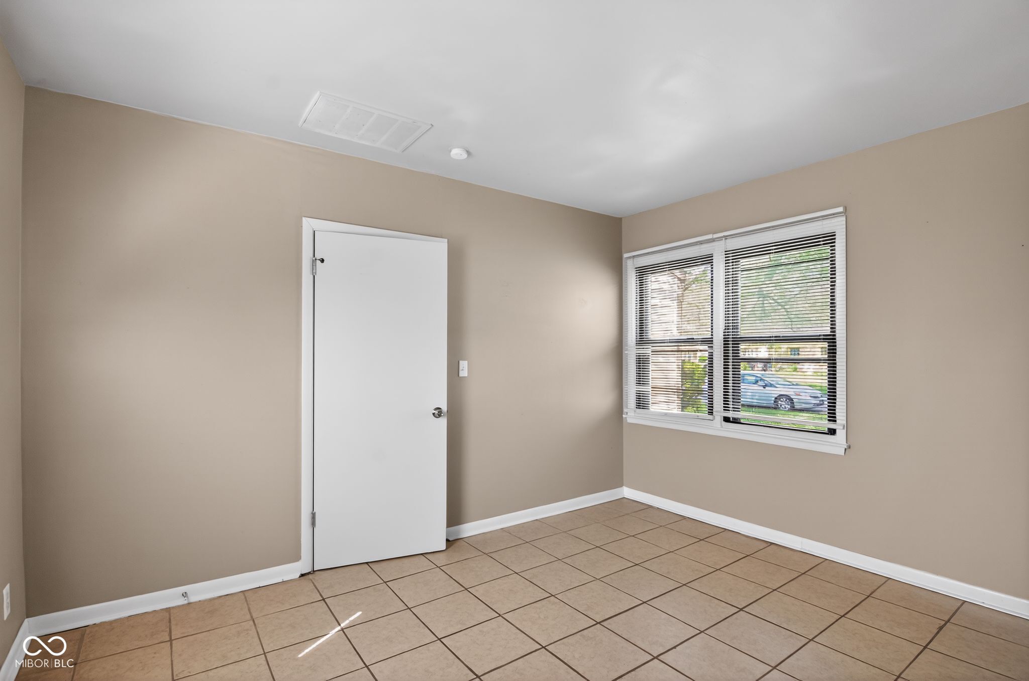 4328 North Kenmore Road Indianapolis, IN 46226 - Photo 23 of 34