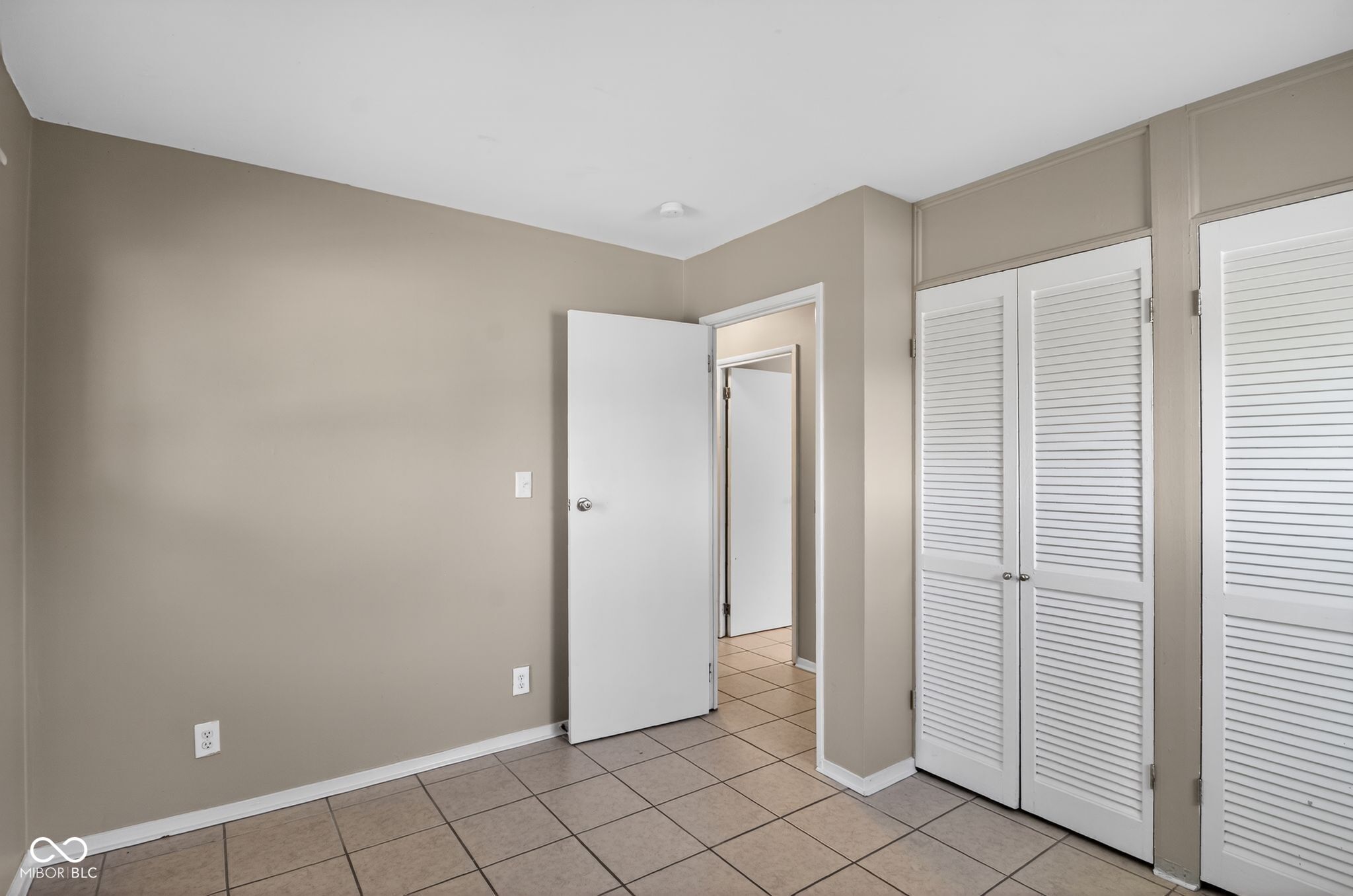 4328 North Kenmore Road Indianapolis, IN 46226 - Photo 26 of 34