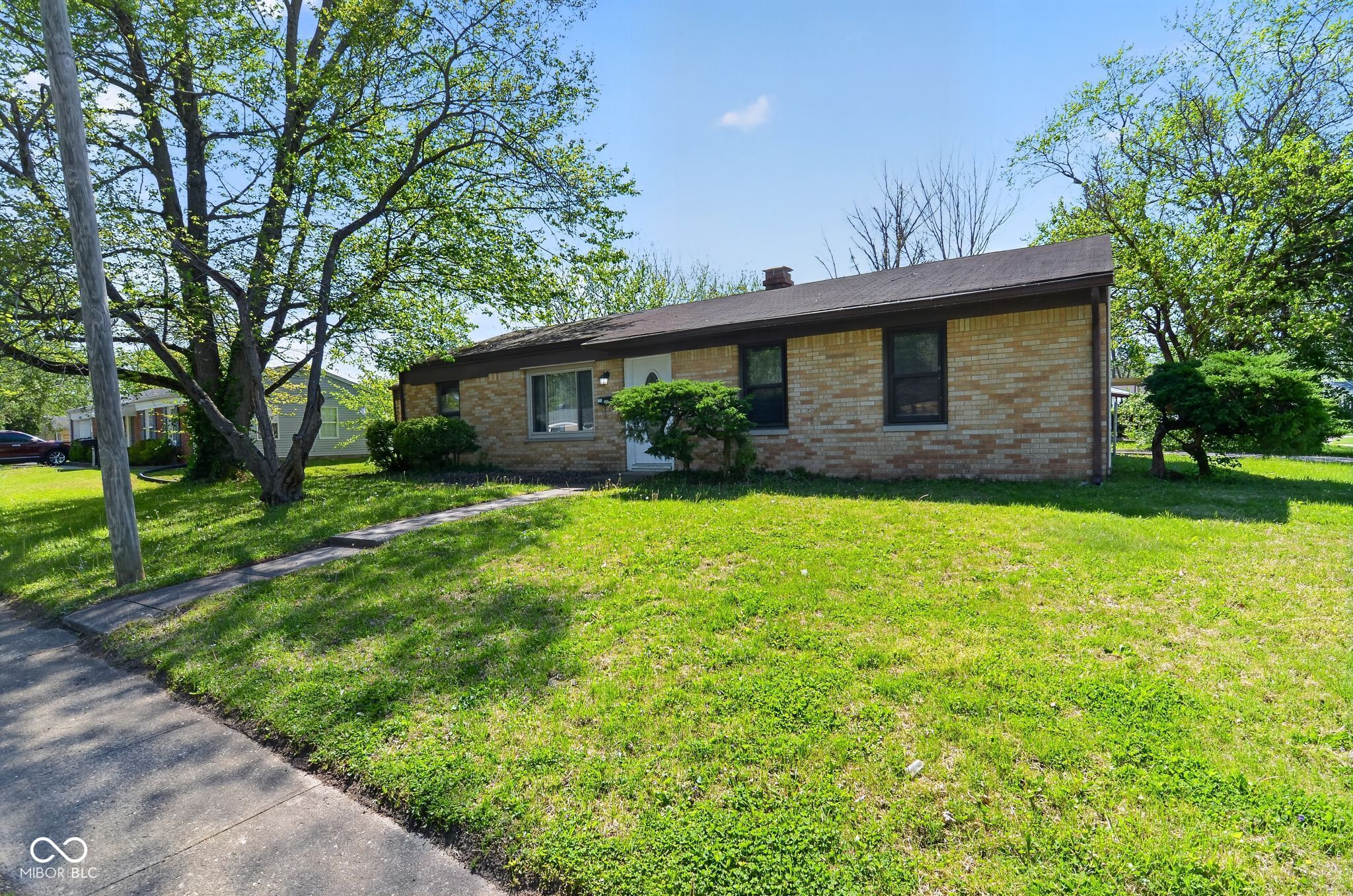 4328 North Kenmore Road Indianapolis, IN 46226 - Photo 5 of 34