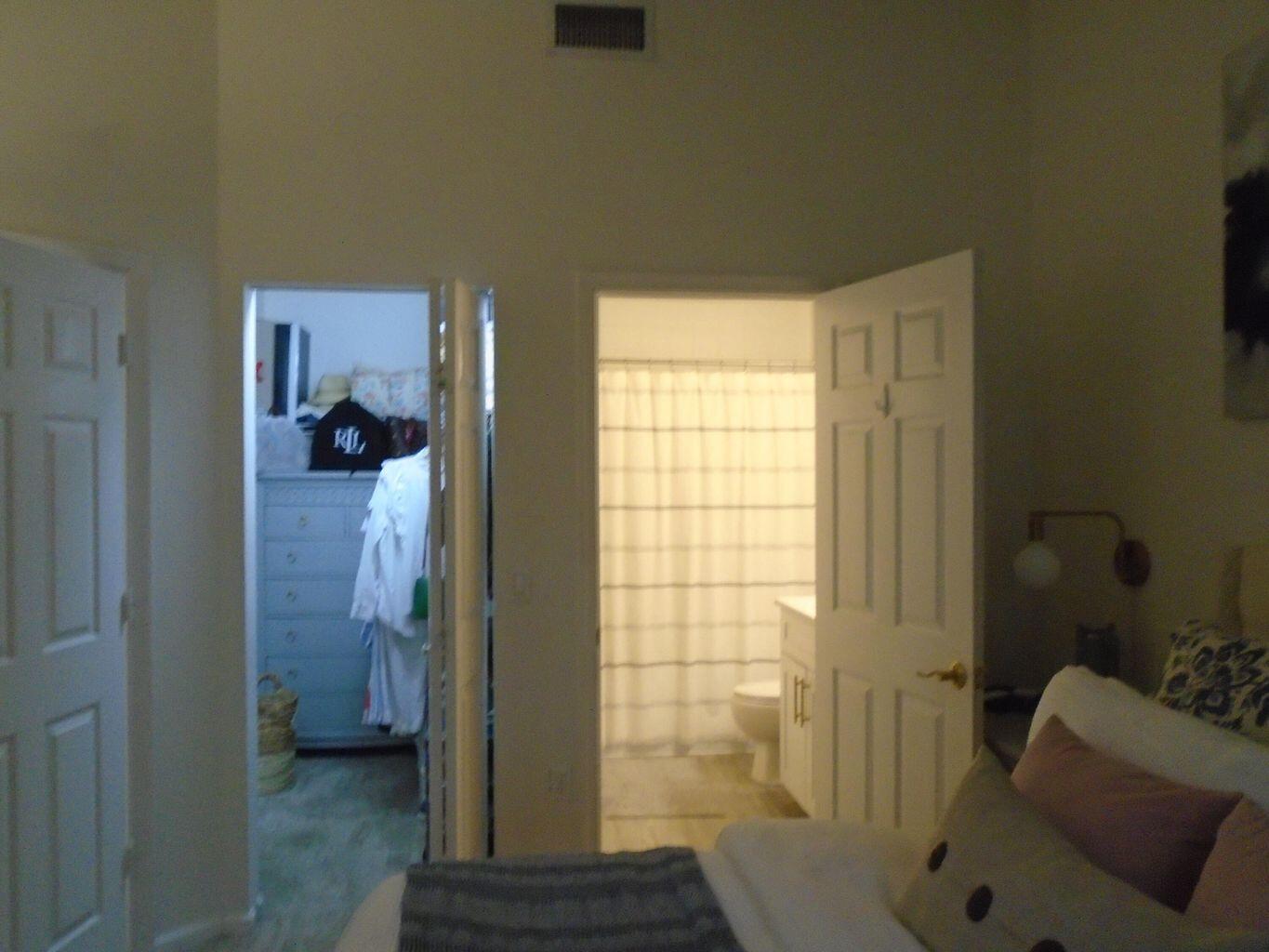 3760 North Jog Road, Unit 204 West Palm Beach, FL 33411 - Photo 28 of 28 a bathroom with a tub