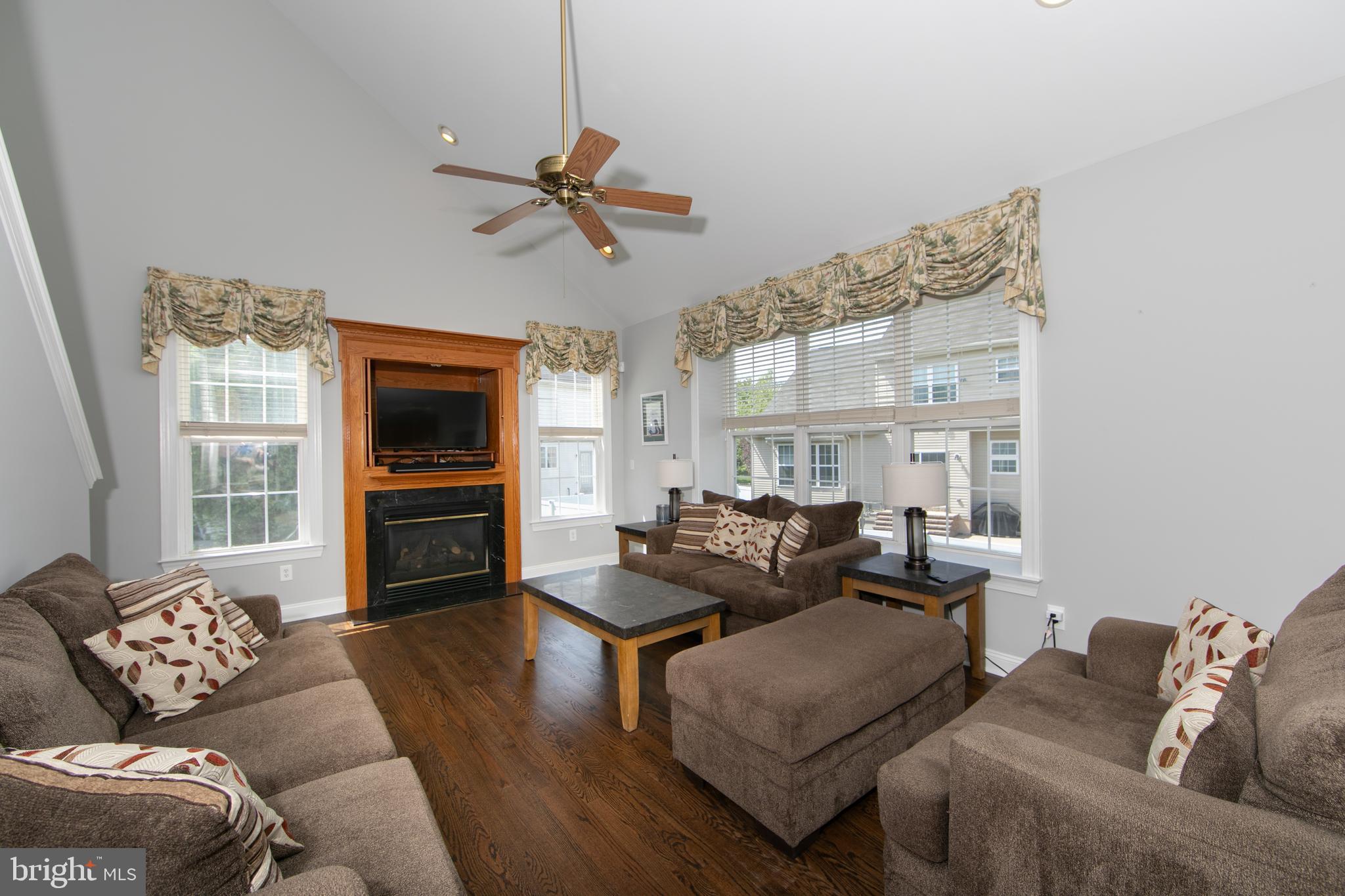 7 Kyle Court Mount Laurel, NJ 08054 - Photo 26 of 67 Fam rm/fireplace