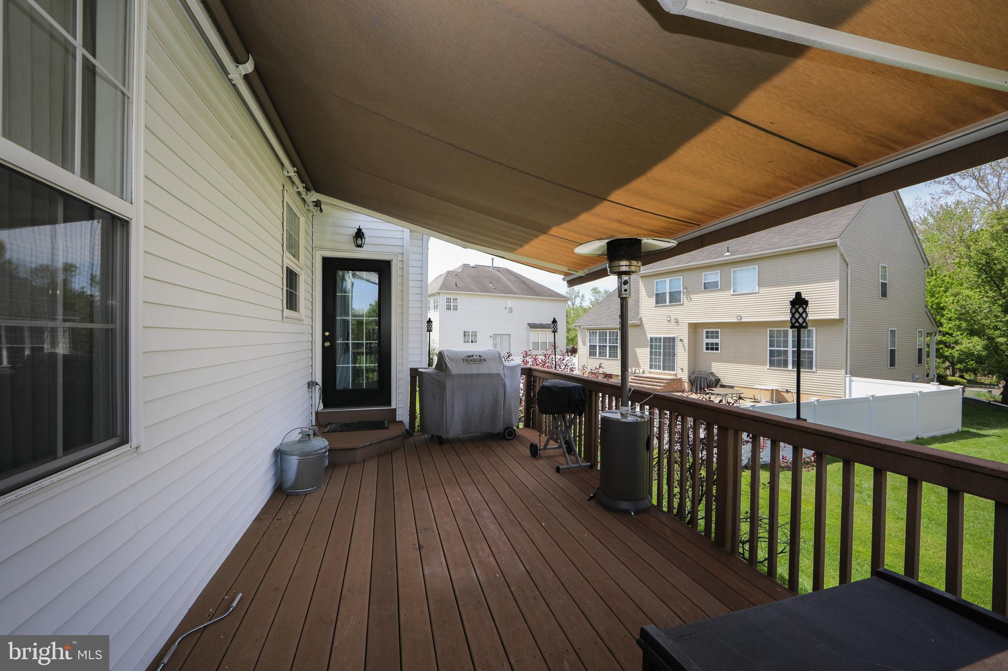 7 Kyle Court Mount Laurel, NJ 08054 - Photo 9 of 67 a view of a balcony with sink