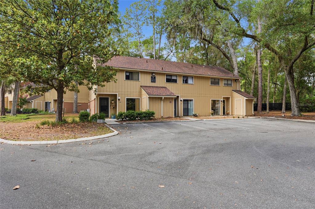 507 Northwest 39th Road, Unit 301 Gainesville, FL 32607 - Photo 1 of 34