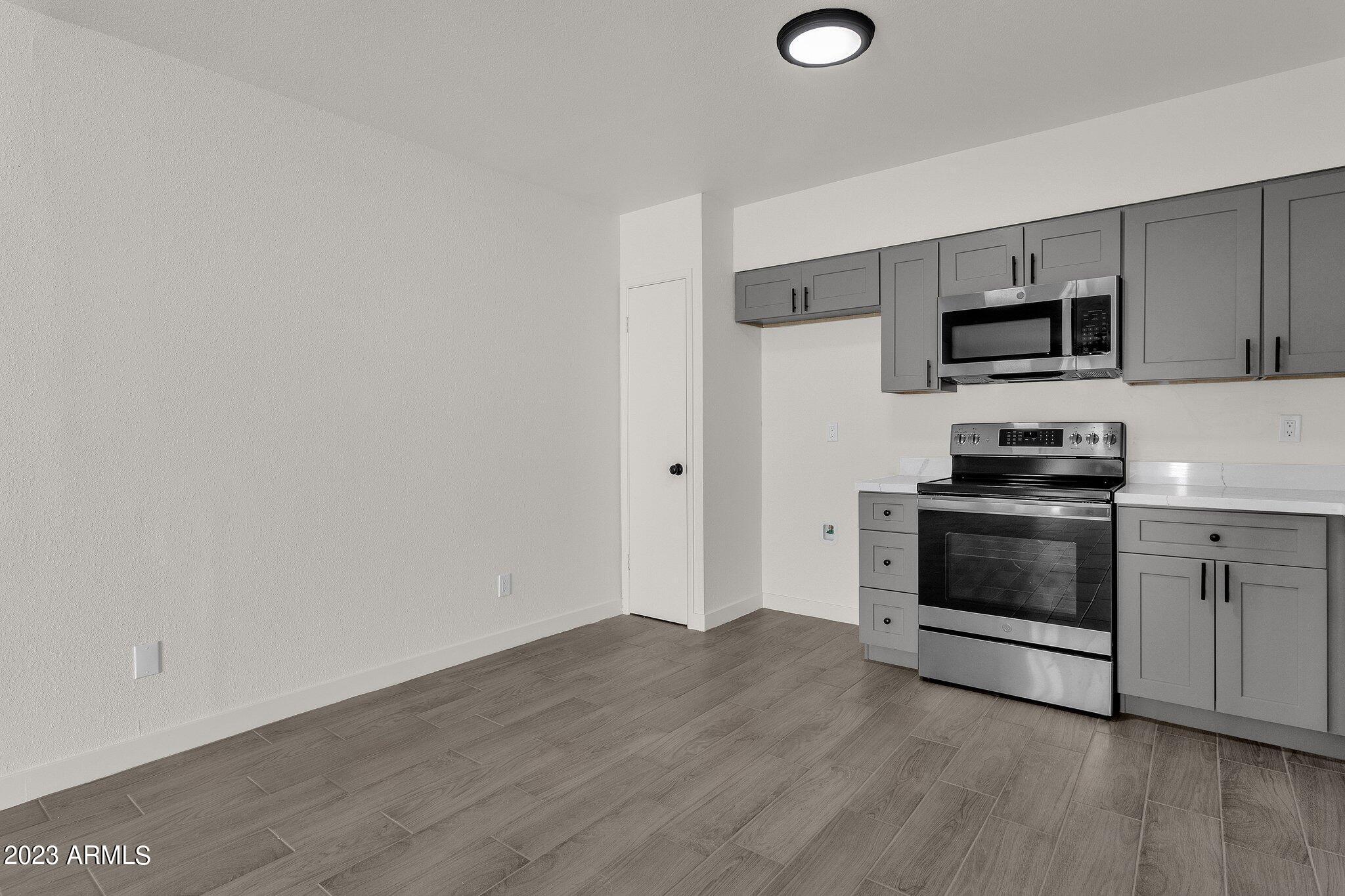 720 South Dobson Road, Unit 94 Mesa, AZ 85202 - Photo 7 of 32 16-web-or-mls-720-s-dobson-rd-94
