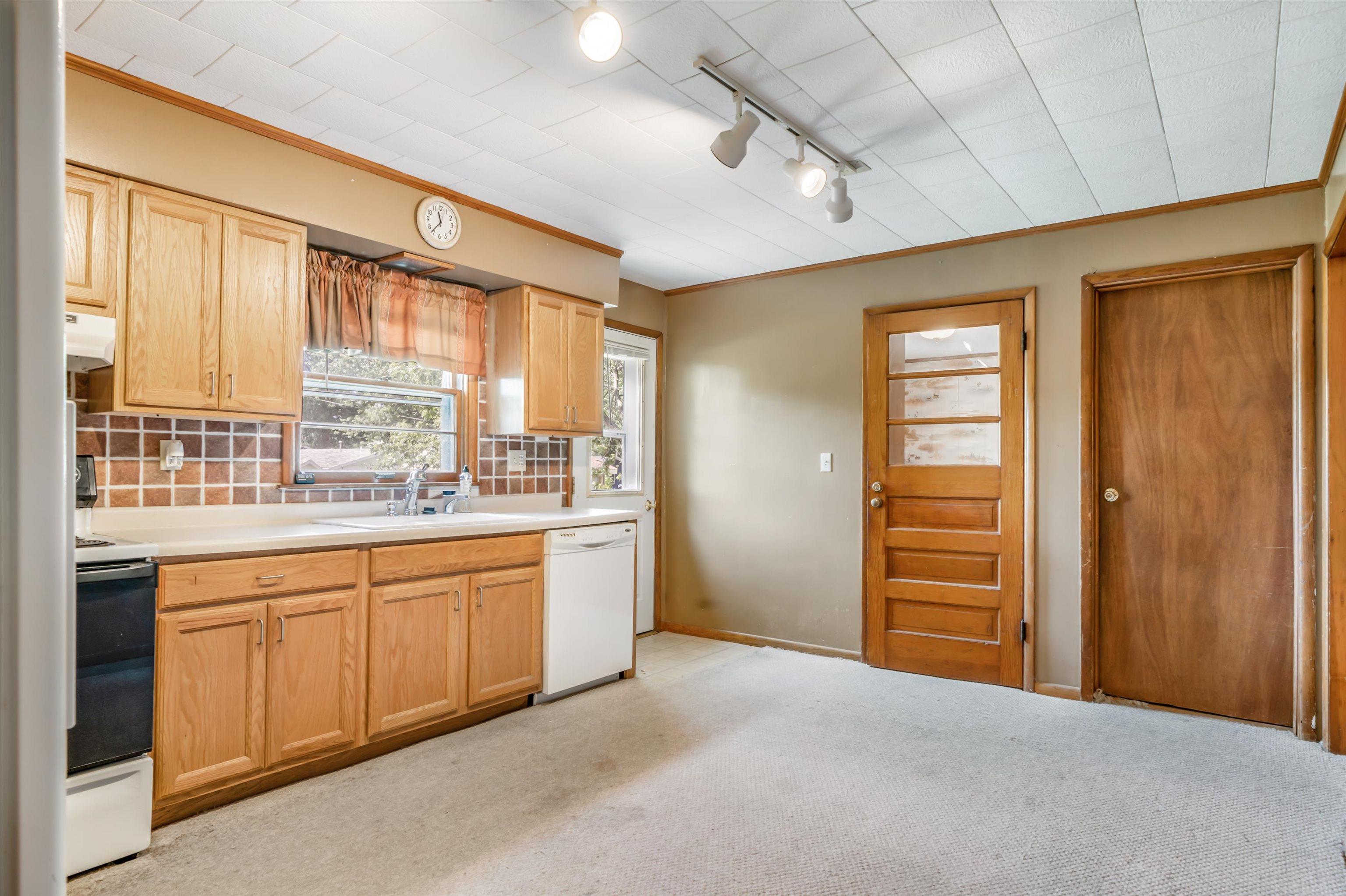 504 Davis Road Ossian, IN 46777 - Photo 11 of 35 Gallery Image 11