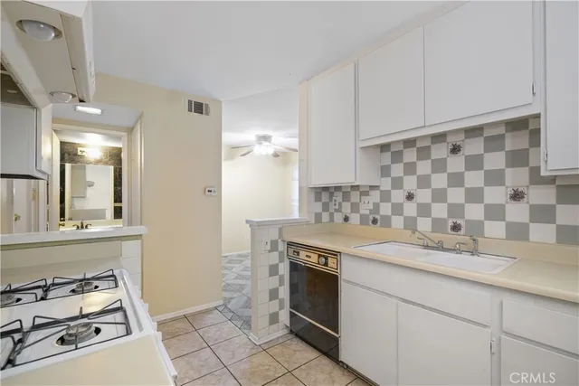 $2,295 | 1650 South Campus Avenue, Ontario, CA 91761