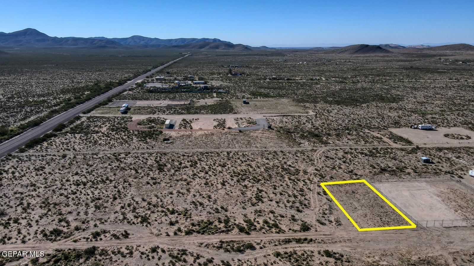 14 Rainbow Garden El Paso, TX 79927 - Photo 12 of 16 a view of a dry yard with mountain