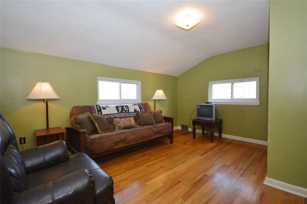 715 Center Street Harwick, PA 15049 - Photo 14 of 20 Large guest bedroom.