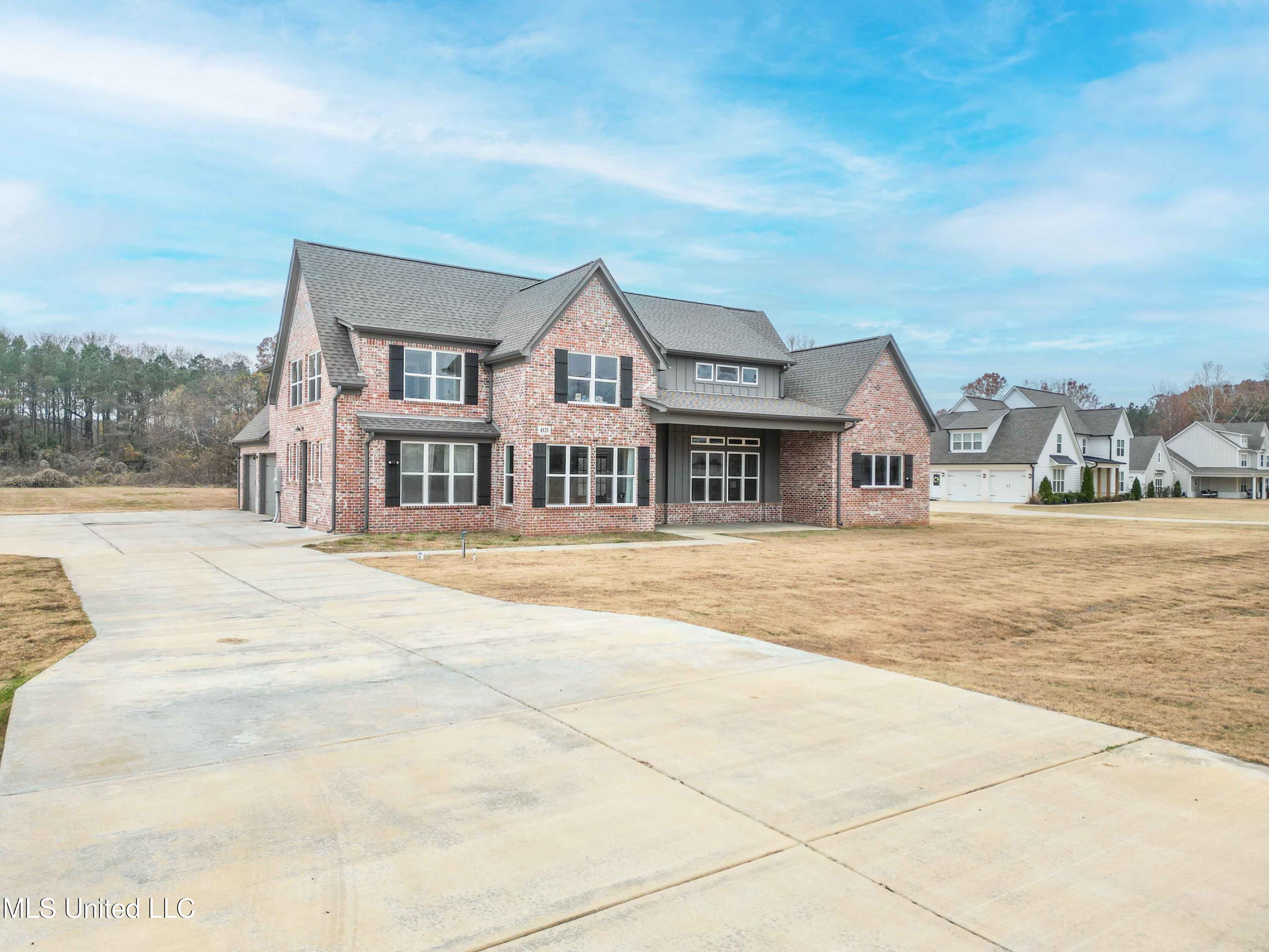 4121 Jenny Lane Hernando, MS 38632 - Photo 2 of 47 Front