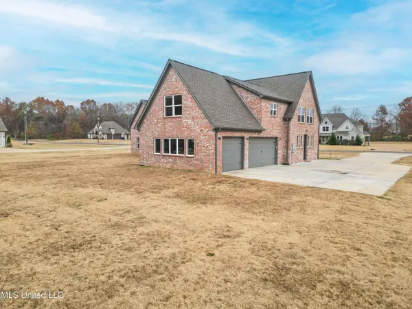 $550,000 | 4121 Jenny Lane, Hernando, MS 38632