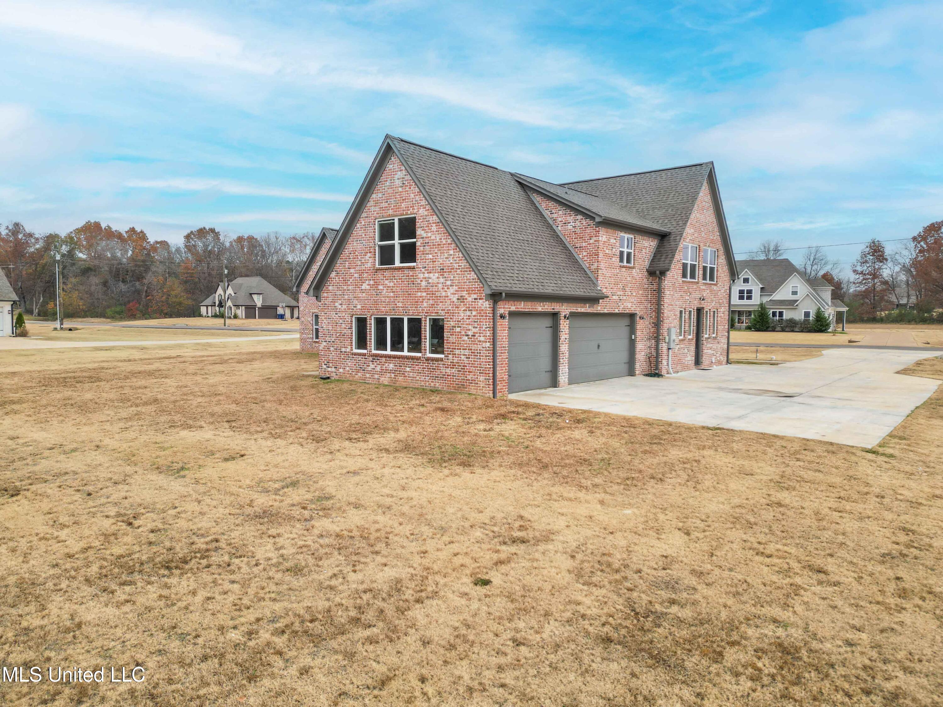 4121 Jenny Lane Hernando, MS 38632 - Photo 7 of 47 Side