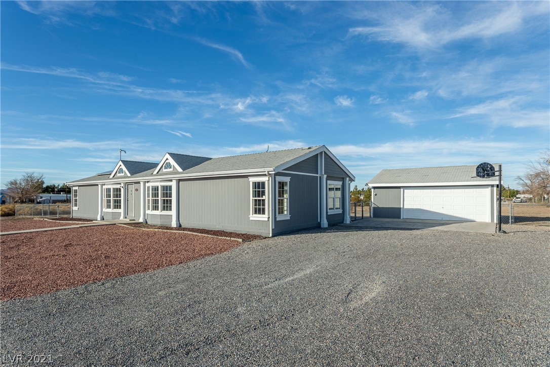 3260 Maple Road Pahrump, NV 89048 - Photo 3 of 28 Gallery Image 3