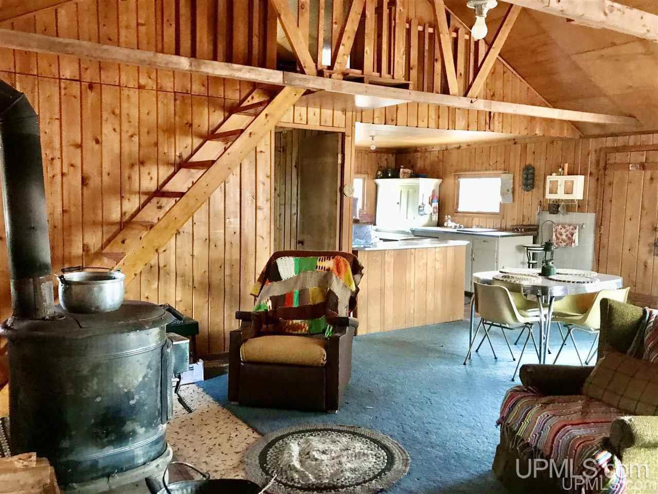 4194 South RR Road Manistique, MI 49854 - Photo 4 of 18 Gallery Image 4