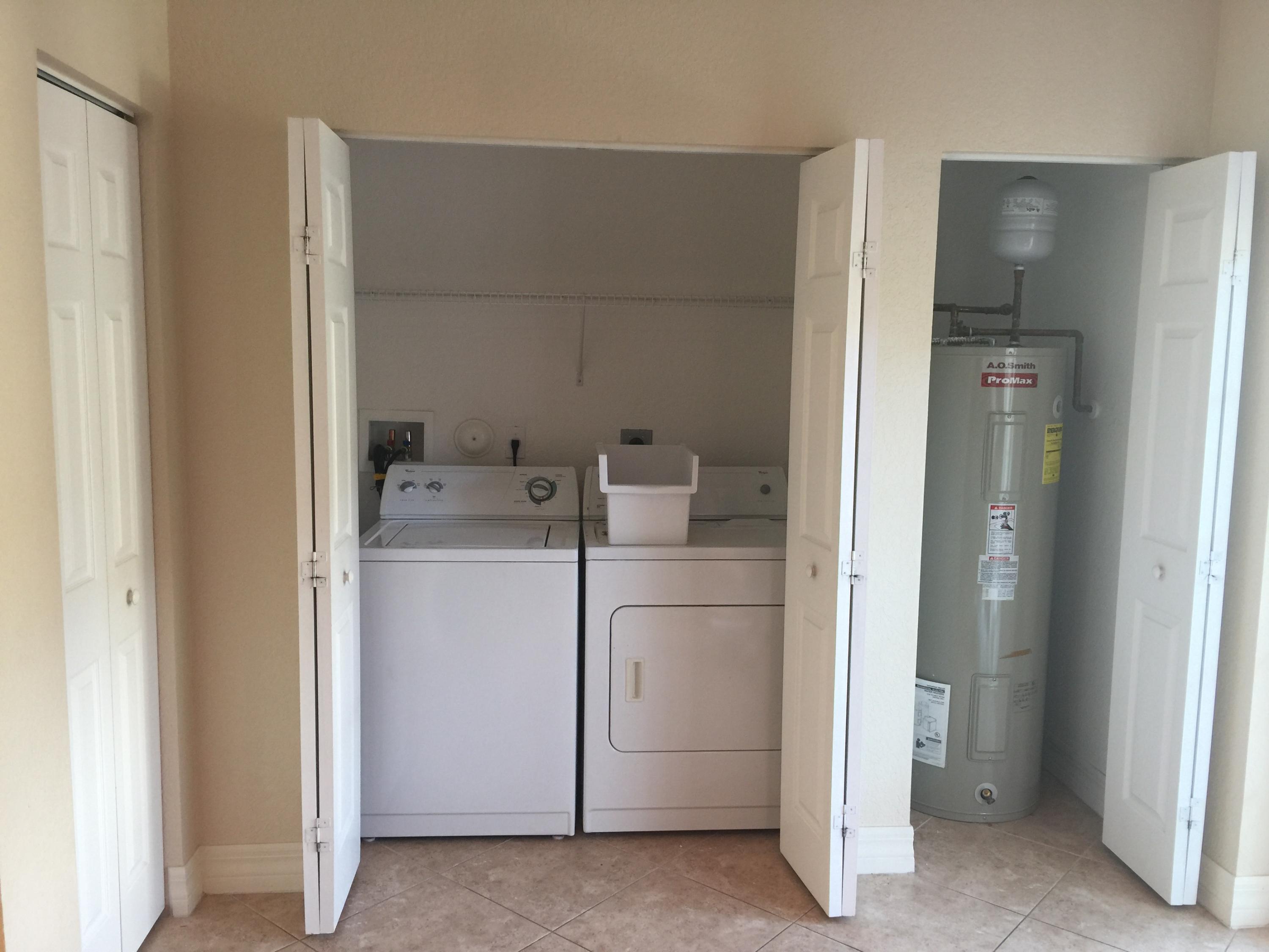 1004 Northwest 18th Avenue Boca Raton, FL 33431 - Photo 18 of 27 Laundry
