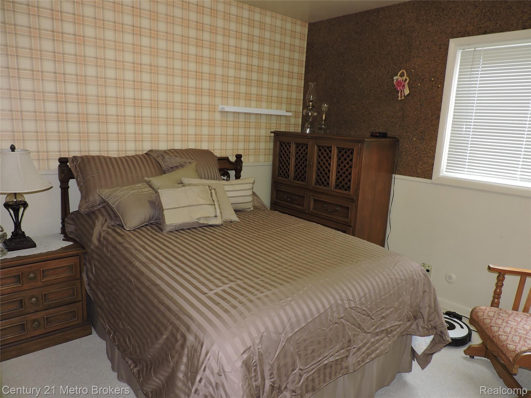 4110 Beecher Road Flint, MI 48532 - Photo 14 of 55 DSCN9553.JPG