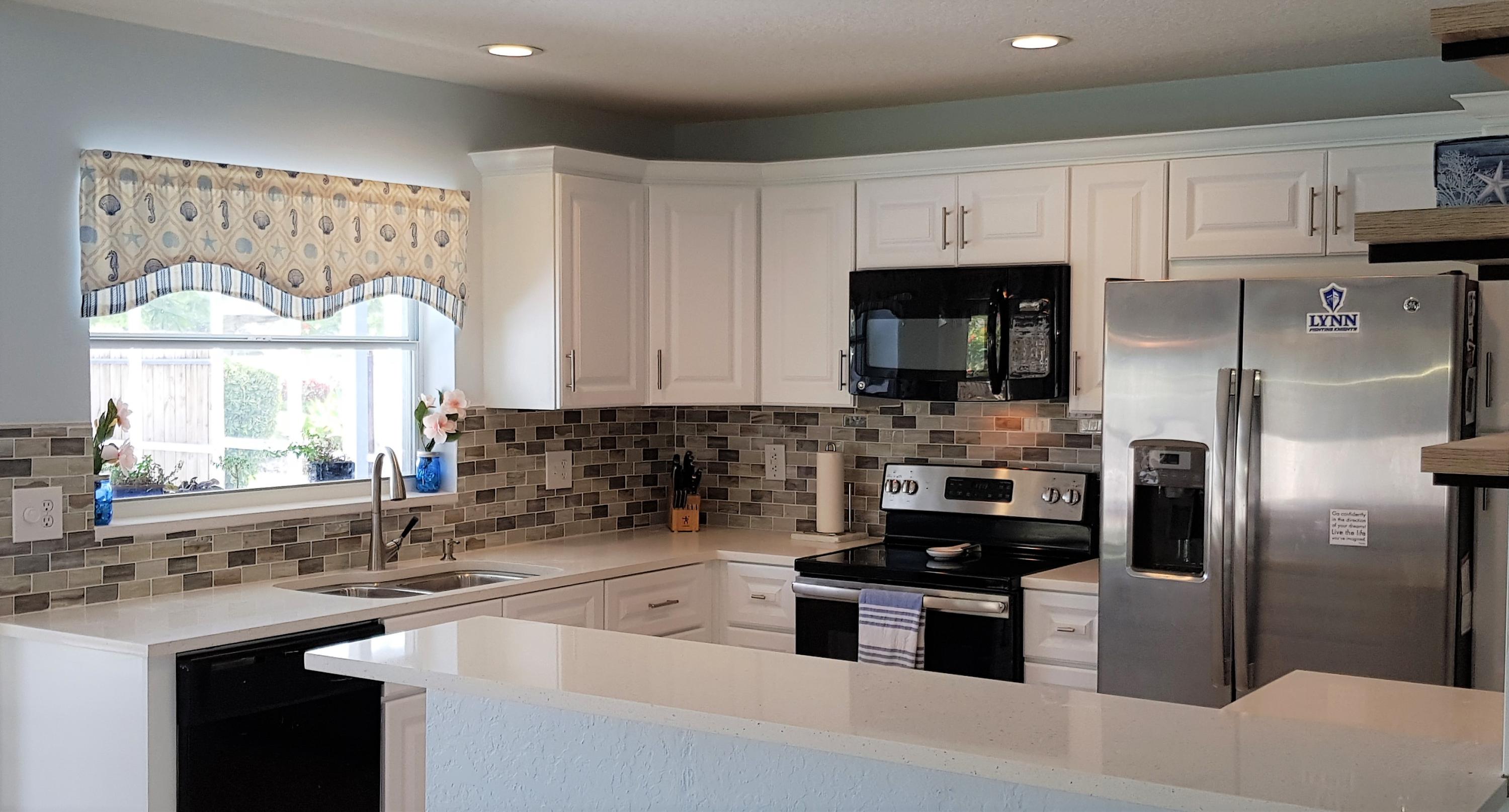 10856 Crescendo Circle Boca Raton, FL 33498 - Photo 11 of 57 Kitchen - Eye Level
