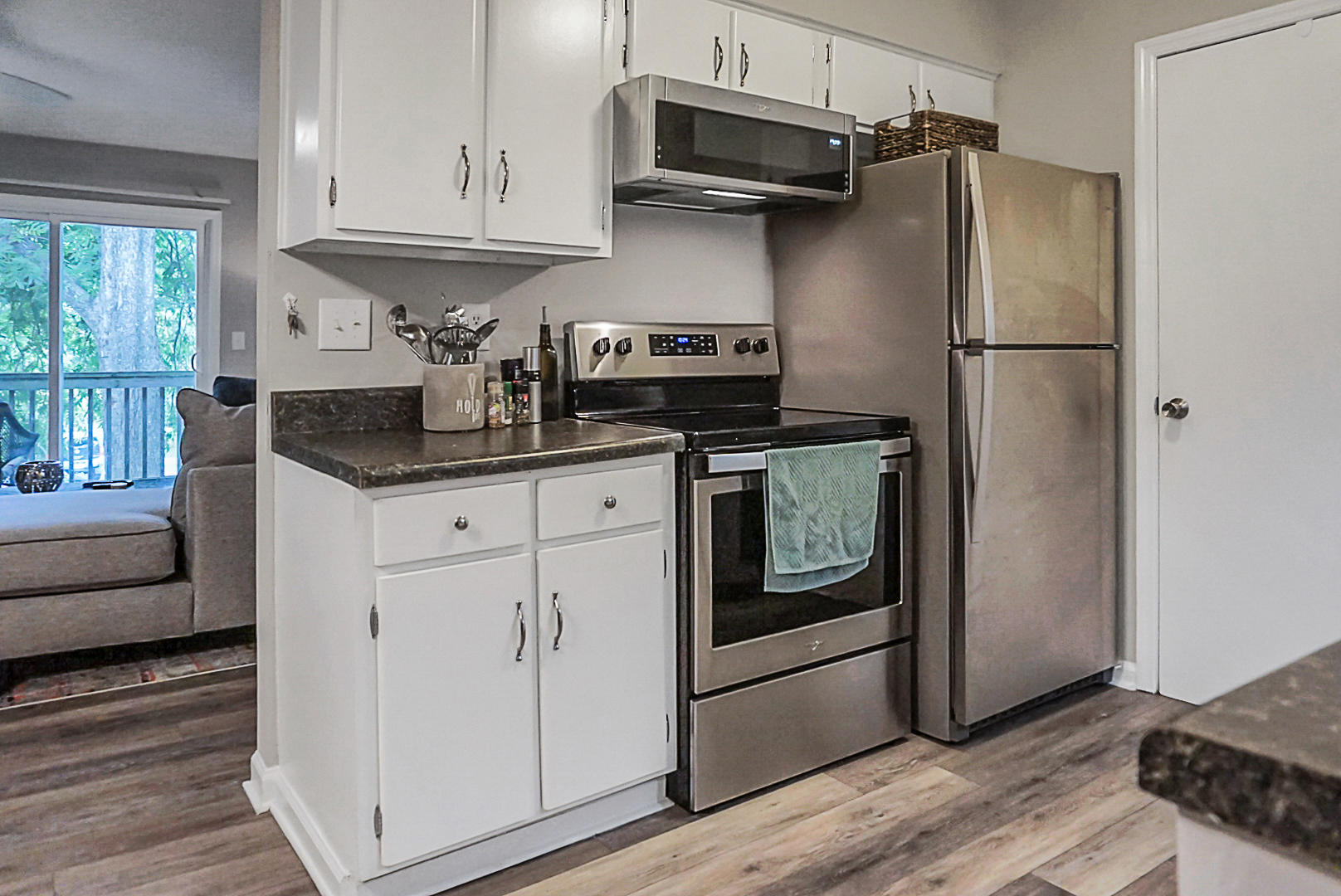 1402 Camp Road, Unit 9F Charleston, SC 29412 - Photo 6 of 23 1402 Camp 6