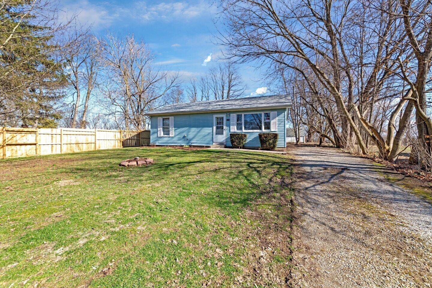 6096 Pickerington Road Northwest Carroll, OH 43112 - Photo 3 of 25 6096 Pickerington Rd (143).jpg-SMALL