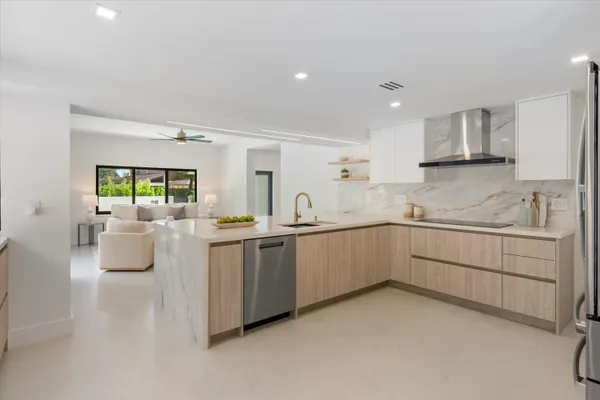 $1,495,000 | 911 Mockingbird Lane, Plantation, FL 33324
