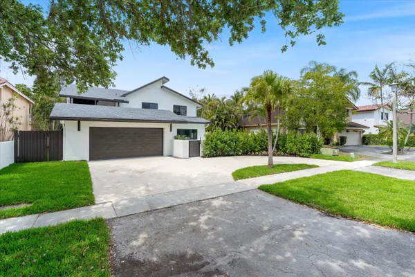$1,495,000 | 911 Mockingbird Lane, Plantation, FL 33324